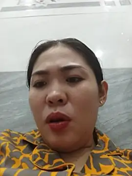 Poly_baby live cam preview