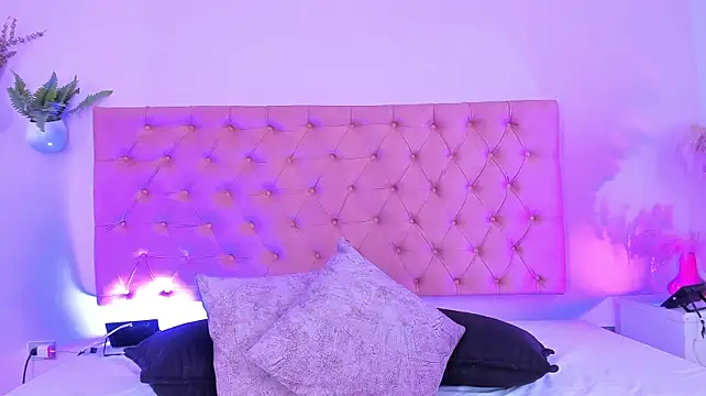 Chloee_Diamond_