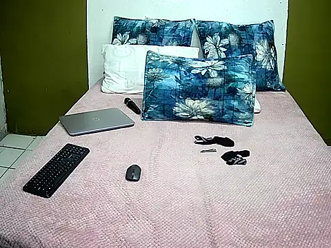 xxBoobieGal live cam on StripChat
