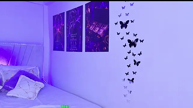 BunnyWolf_ live cam on StripChat