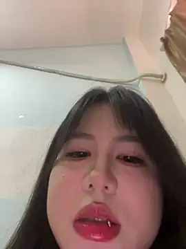 aain-00 (F teen) - 喷水特写