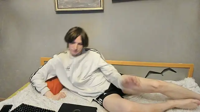 ash_foxglove (M twink) - CUM AND EAT