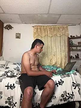 spike_and_auroravelvet (G teen) - cum face