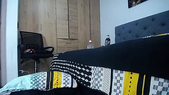 sasi_luna 😴 naked cam