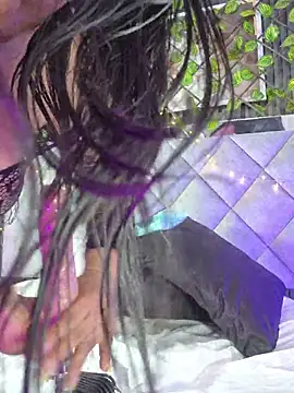 Sara_Chanel_