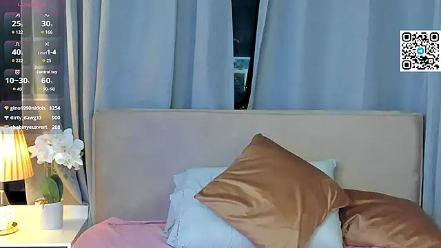 CherryLexi_ 💷 naked webcam chat