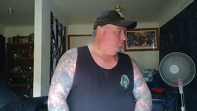 KINKYBLUEYES69