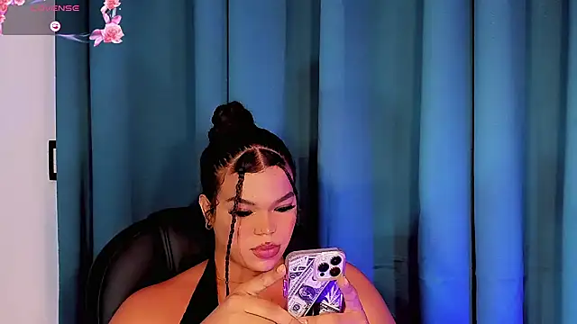 Keira_Fox31 webcam