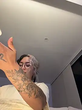 Rae_Lil_White
