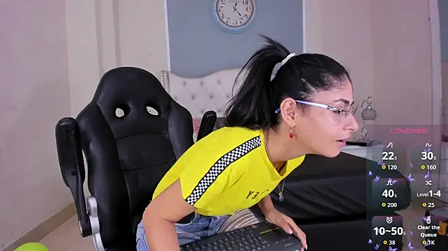 elizabeth_santos1 live cam on StripChat