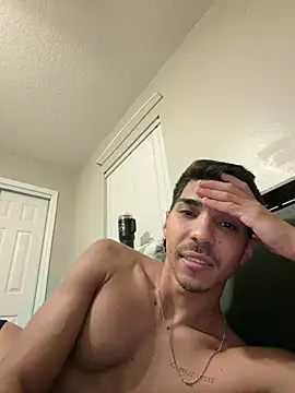 WavyAlloy30 live cam on StripChat