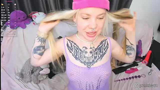 HelenGoat live cam on StripChat
