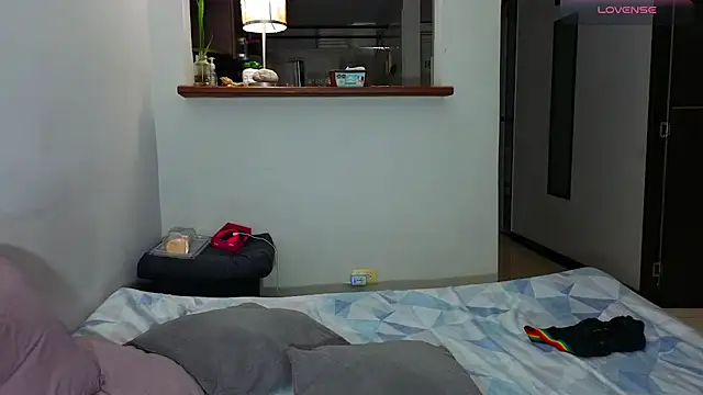 Matiashorney live cam preview