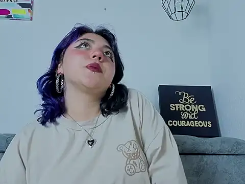 Blueberry_gothic live cam on StripChat