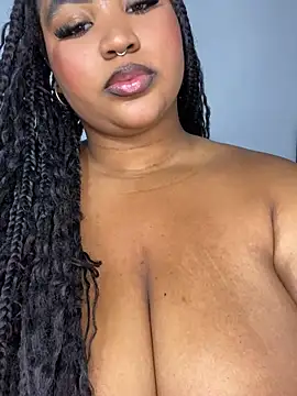 AinaraJimenez live cam on StripChat