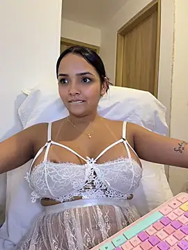 Chloelarsons live cam preview