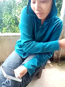 Leiley_98 live cam preview