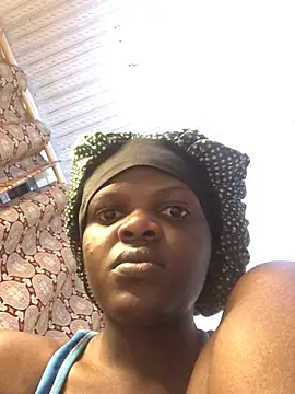moanQueen02