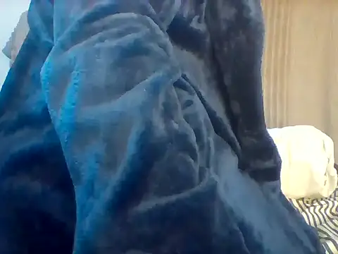 QueenOfAss11 live cam preview