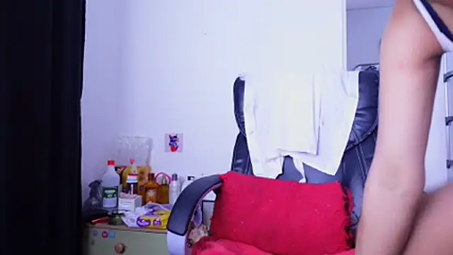 Aries_Mature webcam