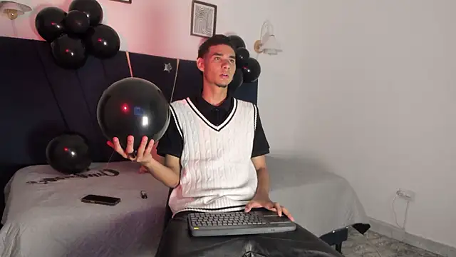 kenix_cum23 webcam