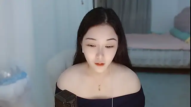 Amy-cnbaby