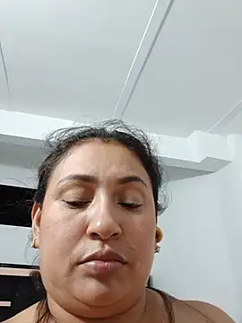 Hot_bella12