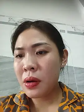 Poly_baby live cam preview