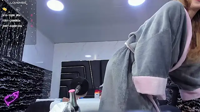 Ladyy_Scarlett webcam