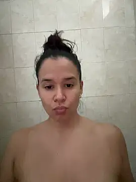 lannabellx (F young) - Big ass in doggy and naked 🍑🥵