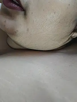 hotbhabhi011 live cam on StripChat