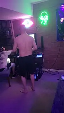 chronic_vibez live cam on StripChat