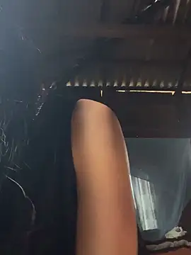 SuryOx9 live cam on StripChat