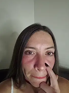loveuu-bae webcam