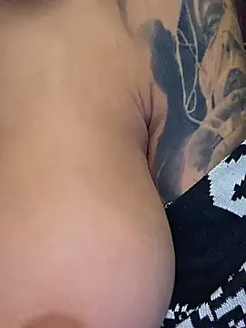 kylie_blck live cam preview