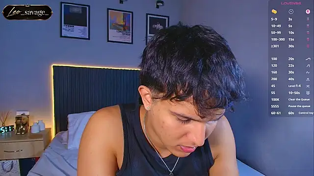 Leo_Savage_ webcam