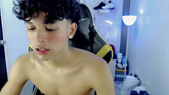 funny_dick_ (M twink) - 60 PUSH-UPS NAKED