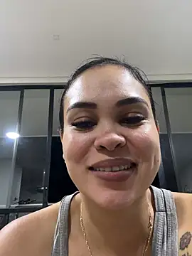 FOX_LATINA live sex cam