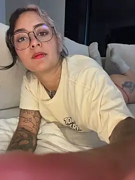 Rae_Lil_White 📋 online sex cam