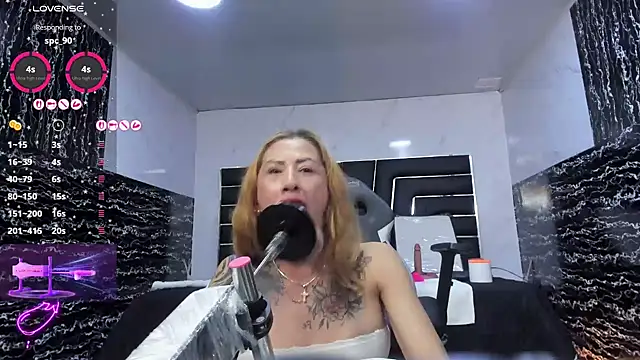 Ladyy_Scarlett