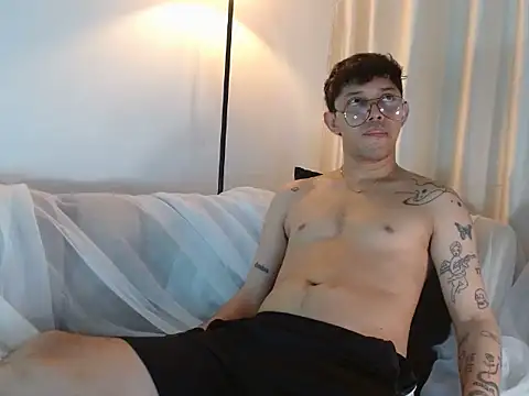tonysexyboy webcam