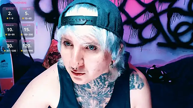 Marieblueeyes live cam on StripChat