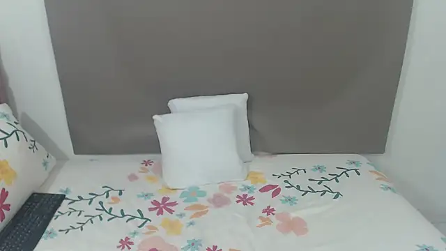 kimberlyjamexxx webcam