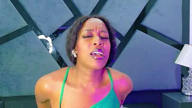 Kelly_Swift webcam