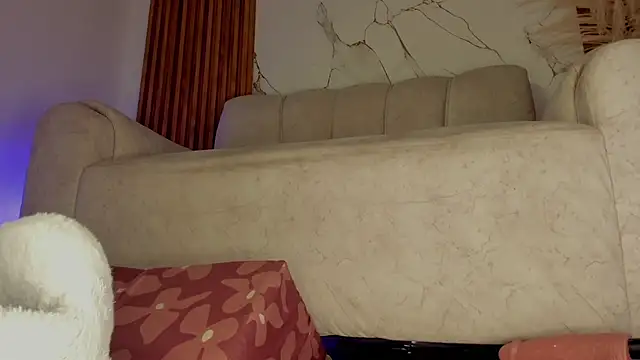 sara_gwen webcam