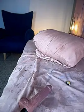 Hillary_Collins1 live cam preview