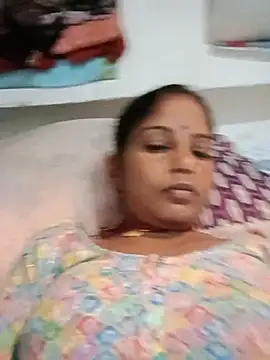 CHANDNi_700