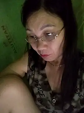 Alisa_x9x webcam