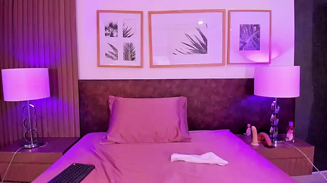 Selene_tea webcam
