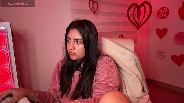 cloe_small webcam
